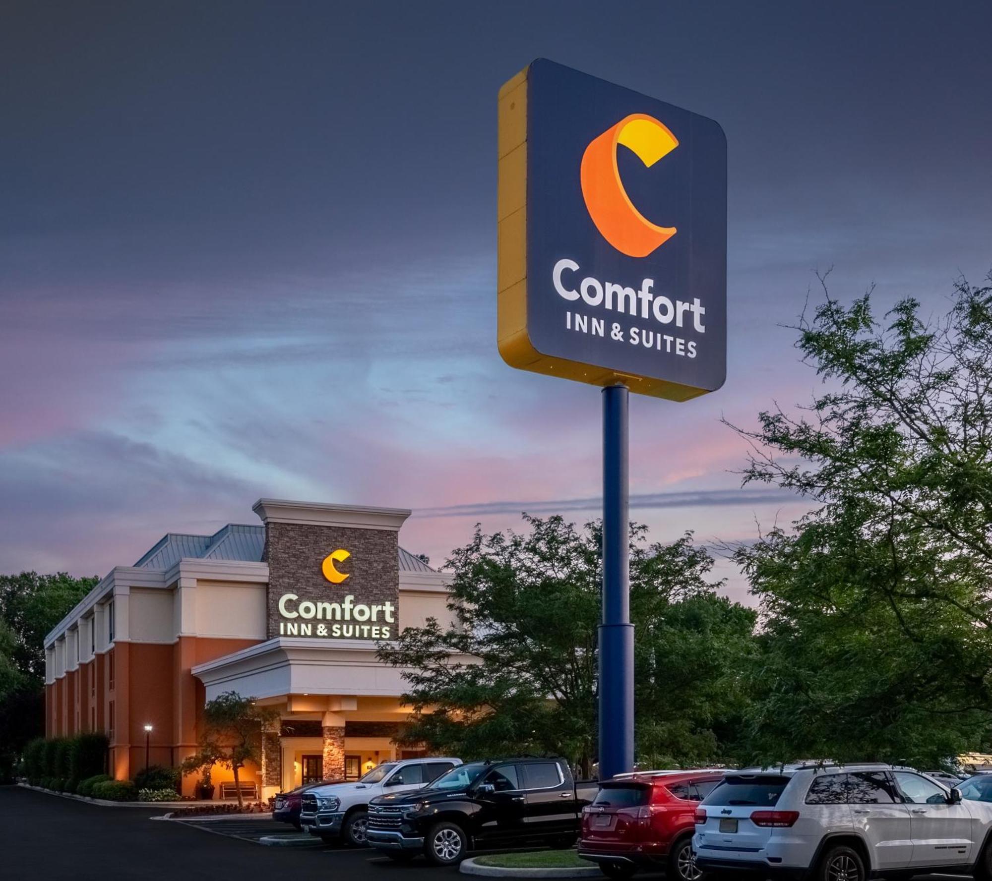 Comfort Inn & Suites Newark - Wilmington Exterior foto