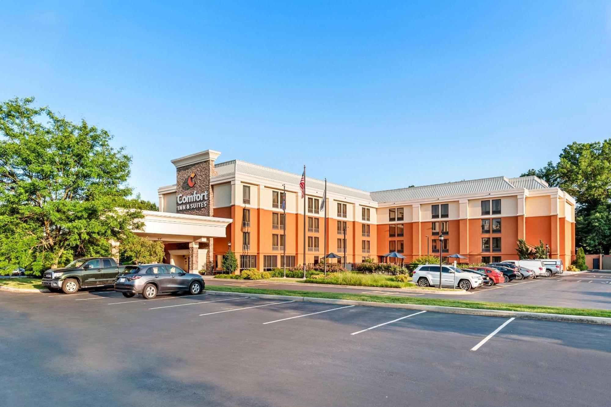 Comfort Inn & Suites Newark - Wilmington Exterior foto
